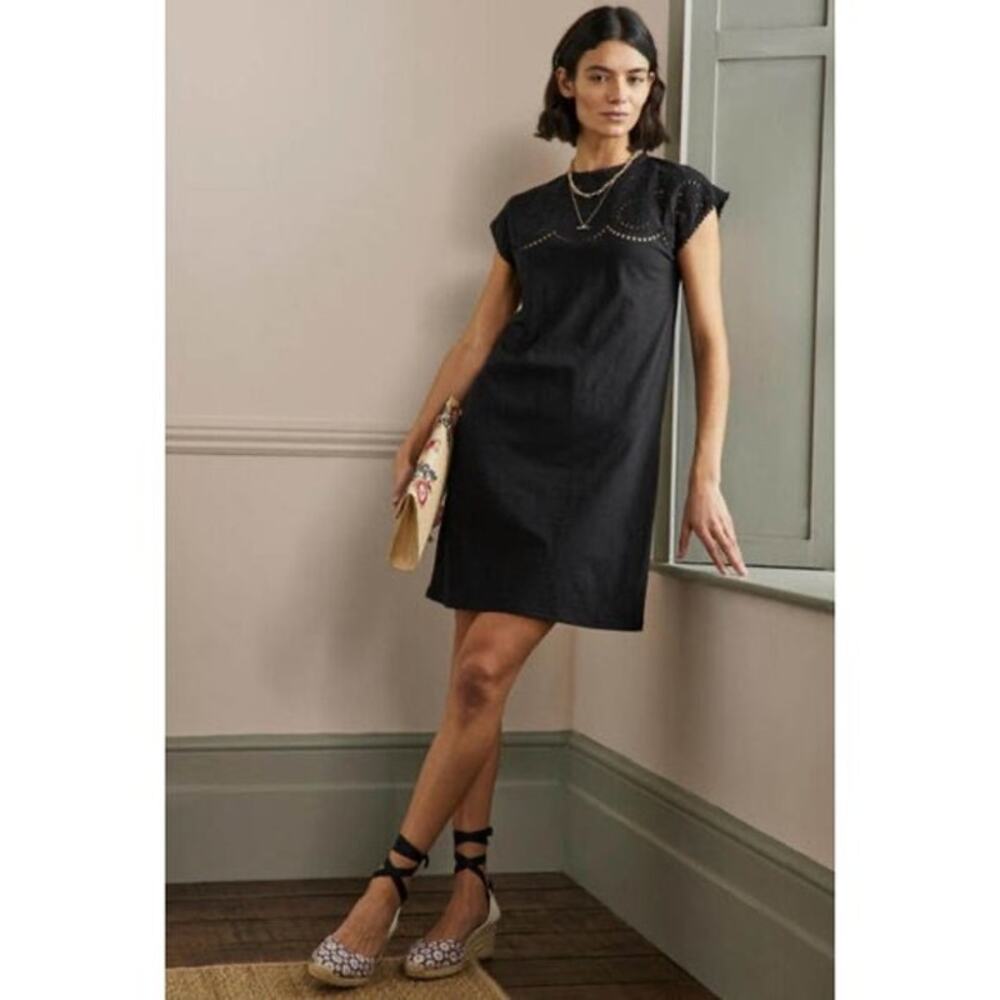 Boden Cutwork Jersey T-Shirt Dress Black Floral Eyelet Embroidered Size 2